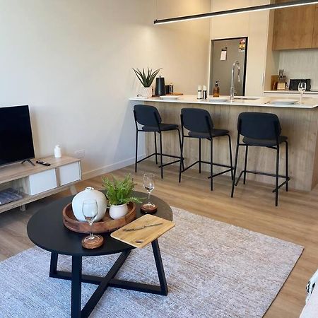 Modern Central Living Christchurch Exterior photo