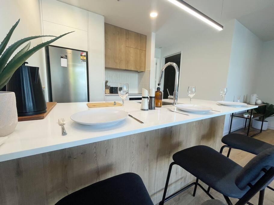Modern Central Living Christchurch Exterior photo