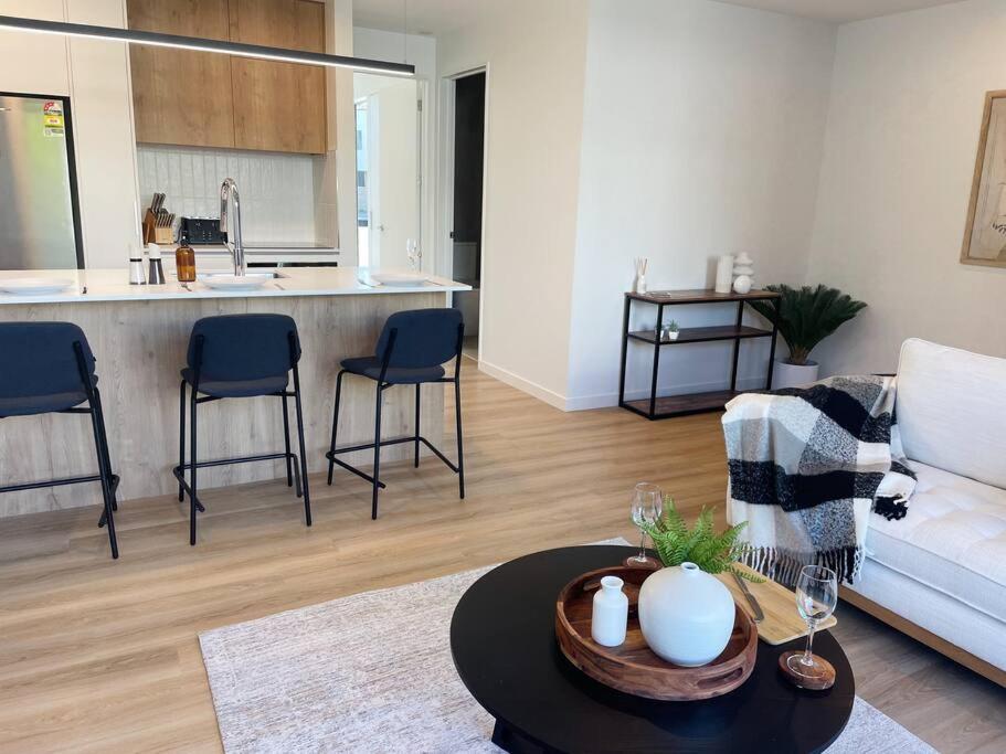 Modern Central Living Christchurch Exterior photo